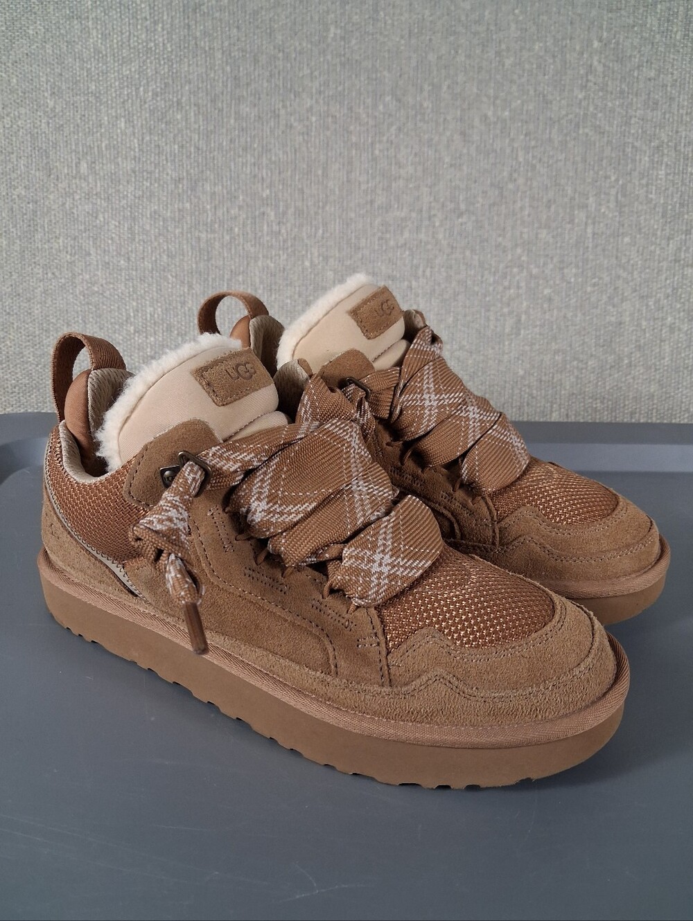 UGG Lowmel Sneakers Womens 11 Chestnut Suede Low Top Lace Up Chunky Cozy Girl